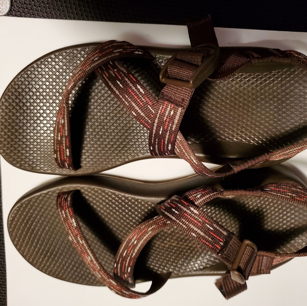Chaco's Brown Sandals Size 9